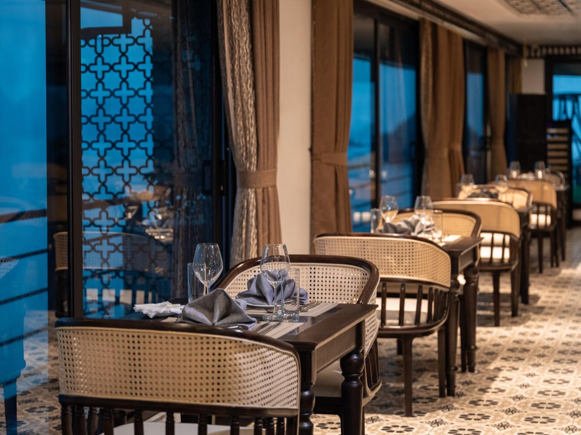 Era Premium Cruises Halong Hotel Ha Long Exterior photo